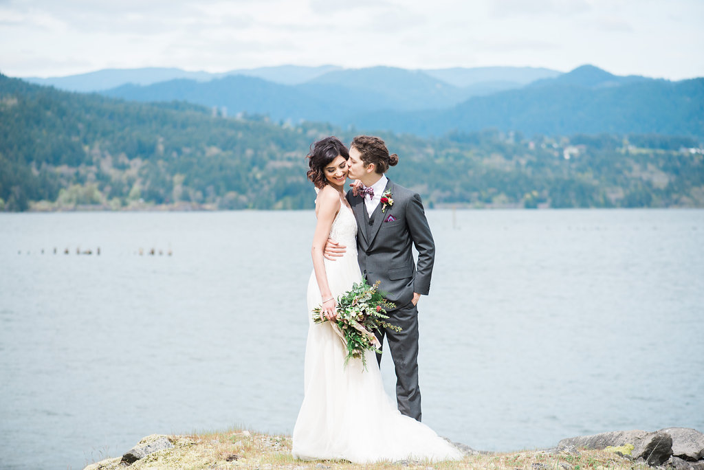Elope Oregon - Luxe Event Productions Elopement Package