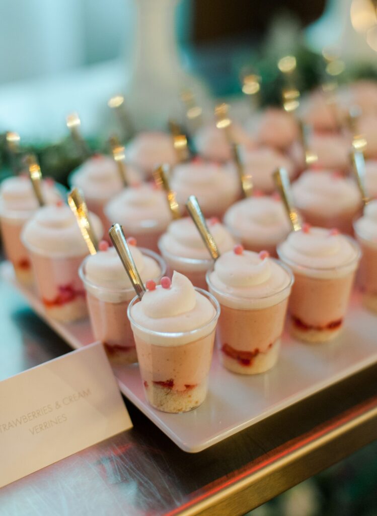 Wedding Cake and Dessert Ideas: Dessert Table Display
